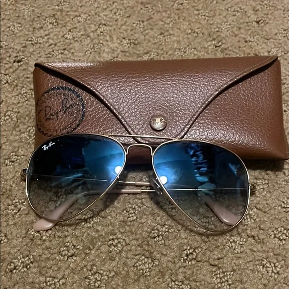 Ray-Ban Gray Aviator Sunglasses with Brown Case Vintage B&L Ray Ban Bausch & Lomb 62mm G15 Gray Aviator  main image 2